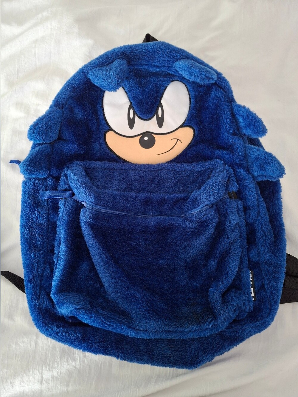 Kids Plush Sonic The Hedgehog Knapsack NWOT - Flip Pak Strap Holder- Full Size